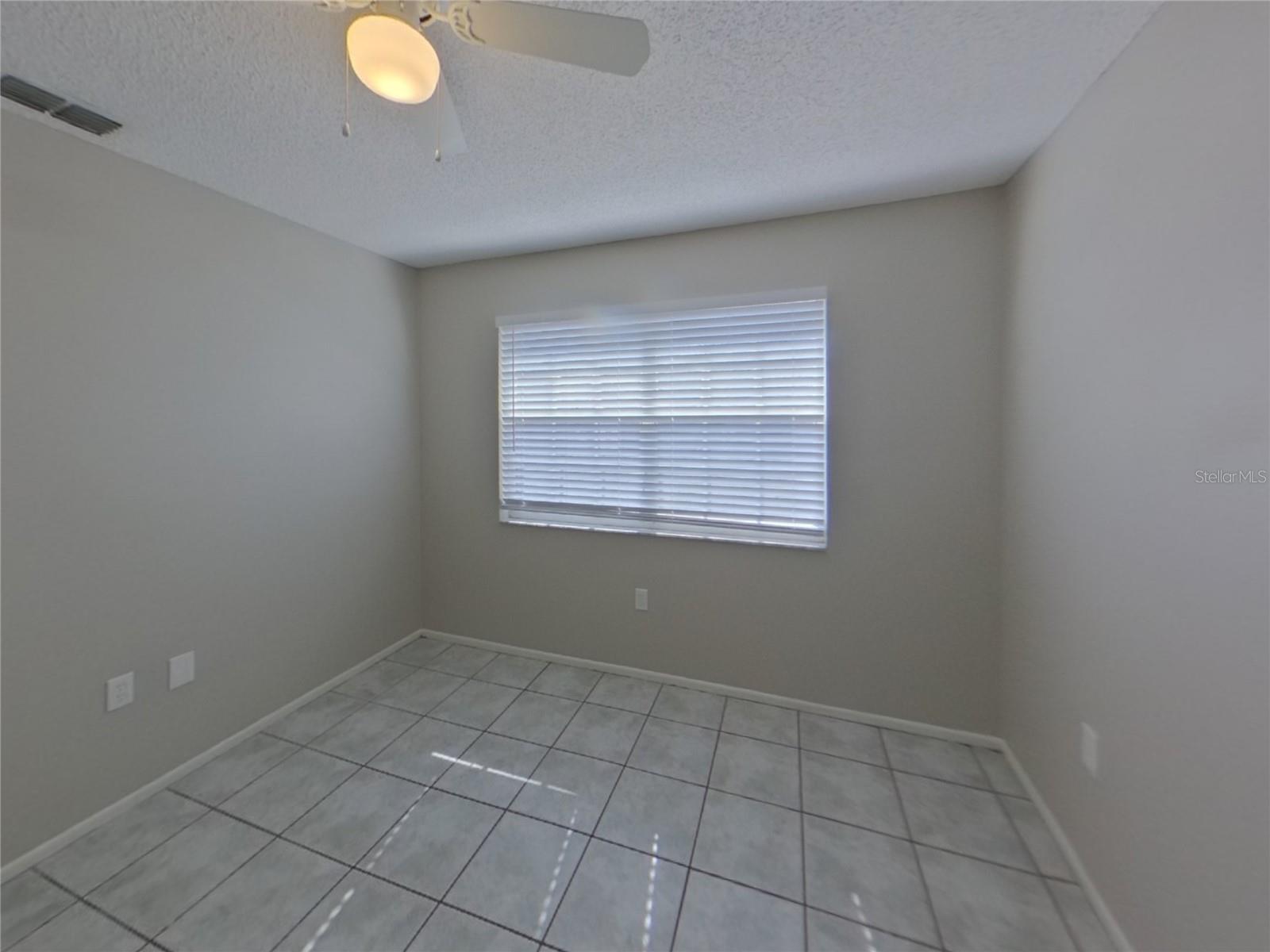 VILLAGE OF LAKESIDE SOUTH II - Residential Lease