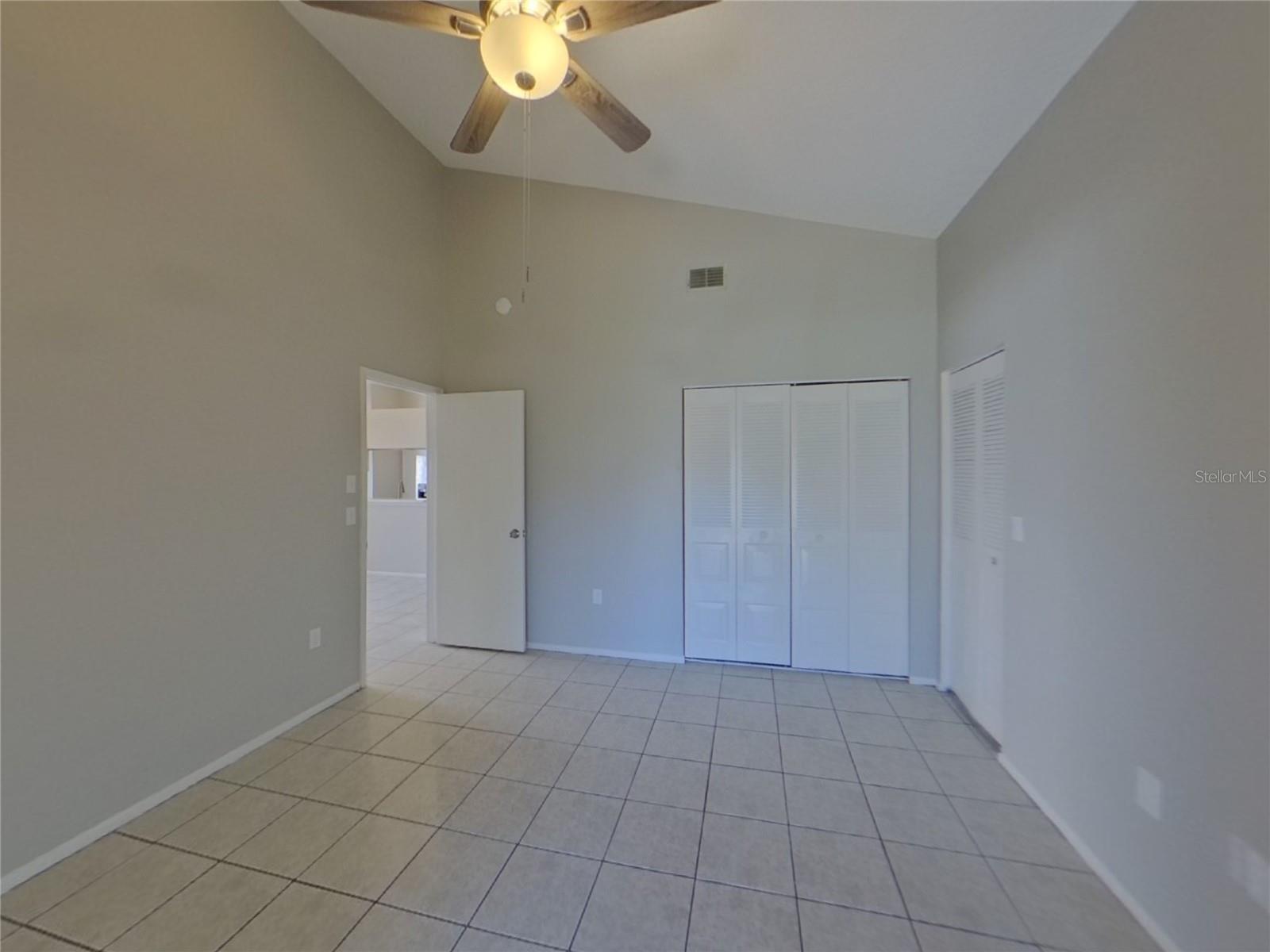 VILLAGE OF LAKESIDE SOUTH II - Residential Lease