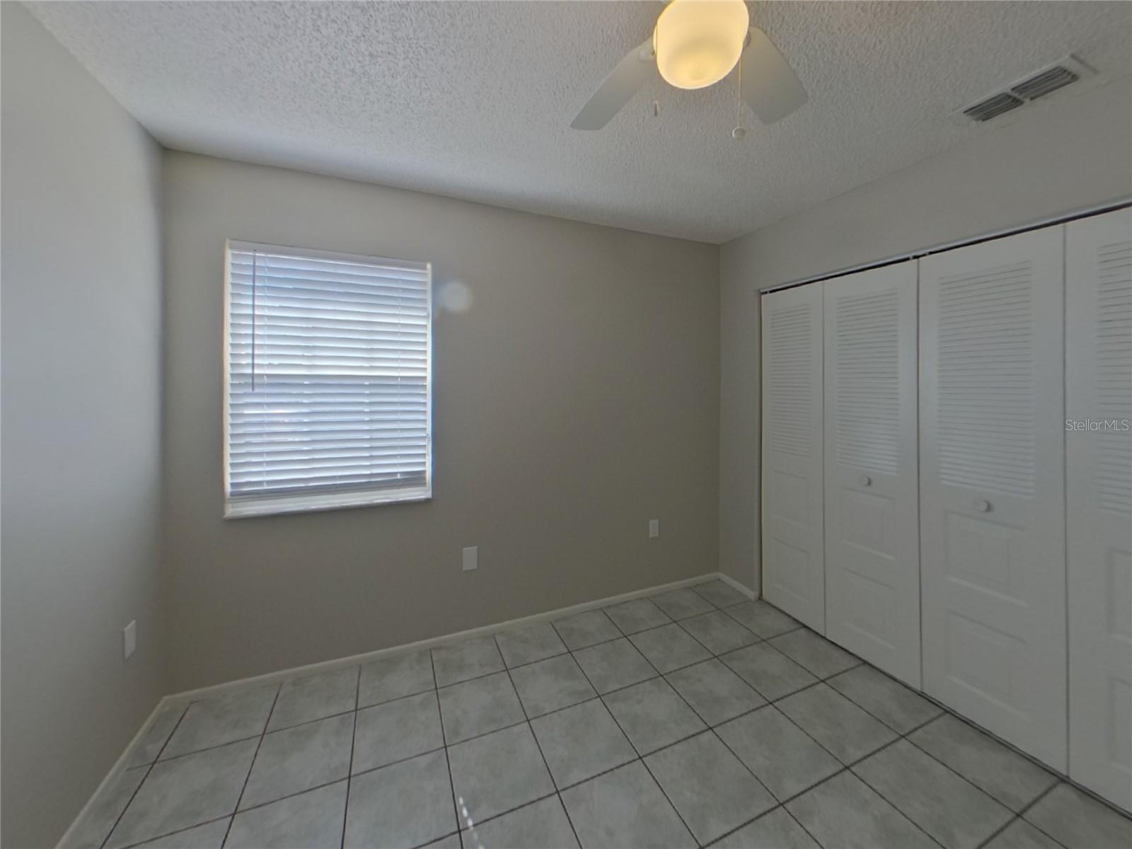 VILLAGE OF LAKESIDE SOUTH II - Residential Lease