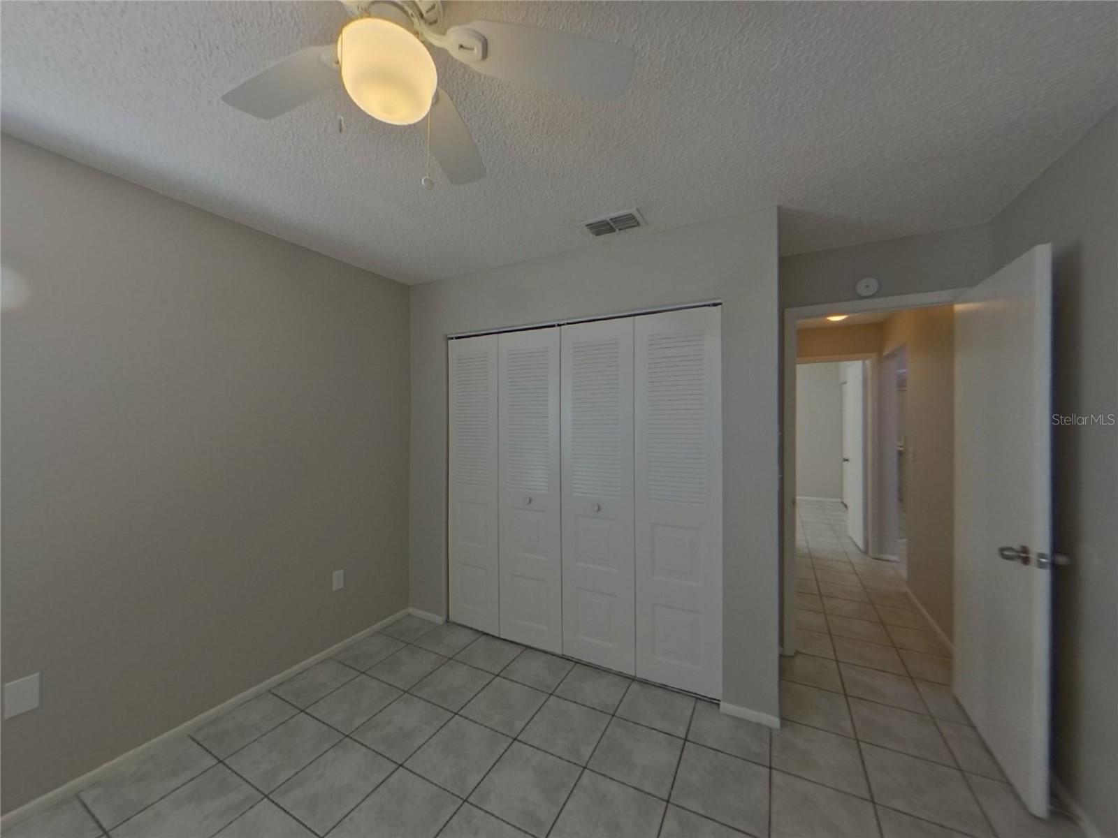 VILLAGE OF LAKESIDE SOUTH II - Residential Lease