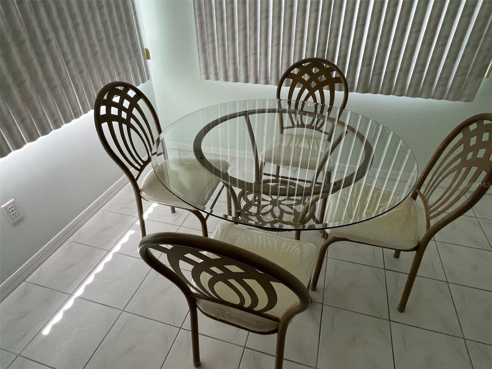 LADY LAKE ORANGE BLOSSOM GARDENS UNIT 14 - Residential