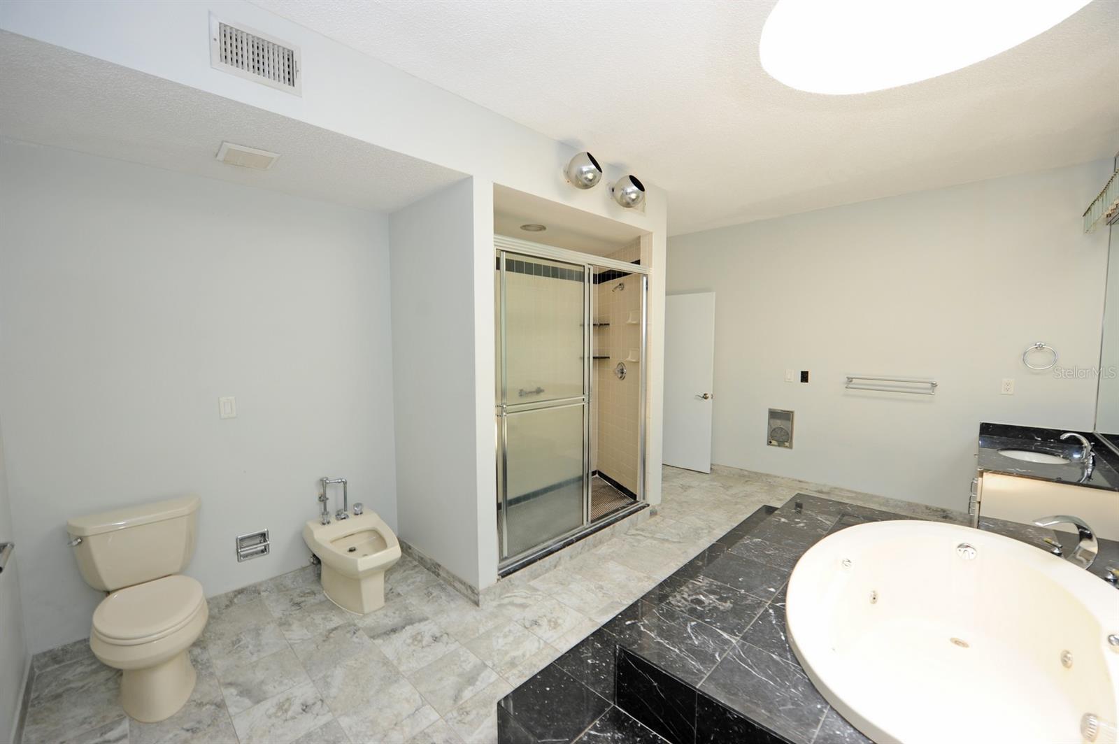 PONS PARK - Residential