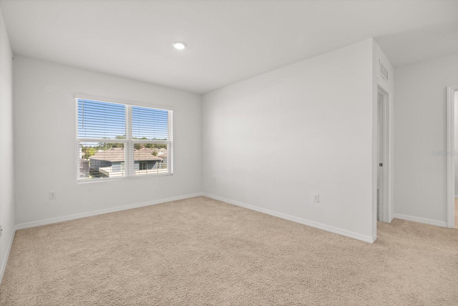 WOODBRIDGE LKS/EDGEWATER - Residential