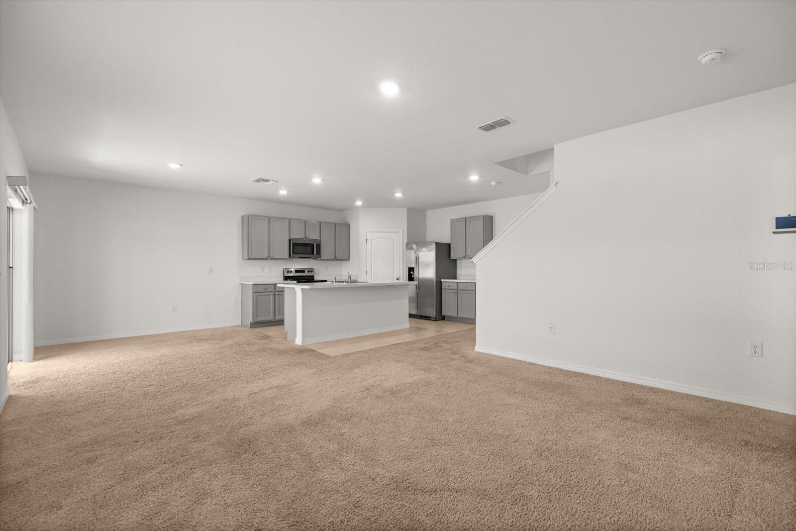 WOODBRIDGE LKS/EDGEWATER - Residential