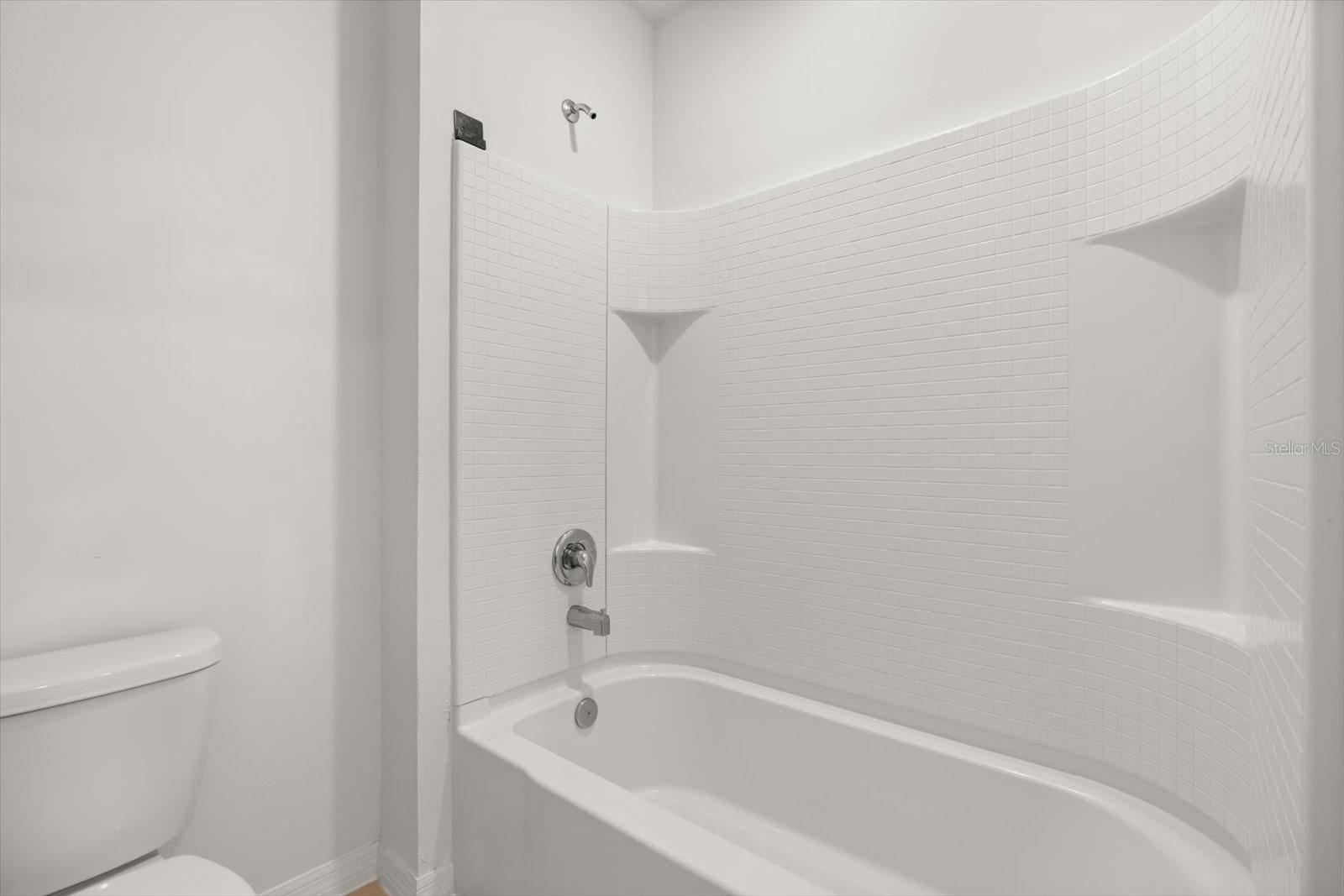 WOODBRIDGE LKS/EDGEWATER - Residential