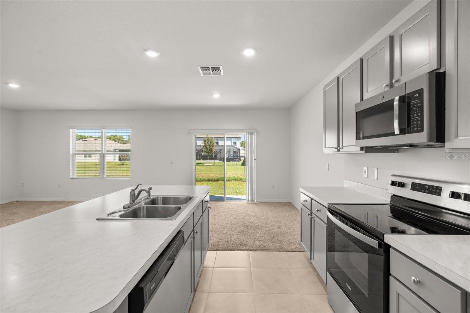 WOODBRIDGE LKS/EDGEWATER - Residential