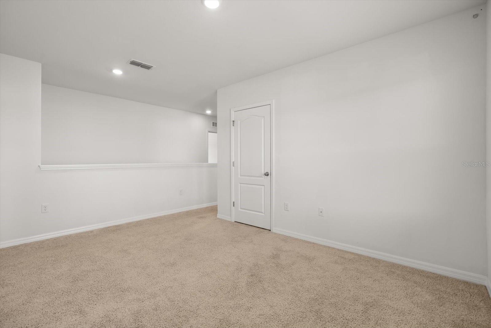 WOODBRIDGE LKS/EDGEWATER - Residential