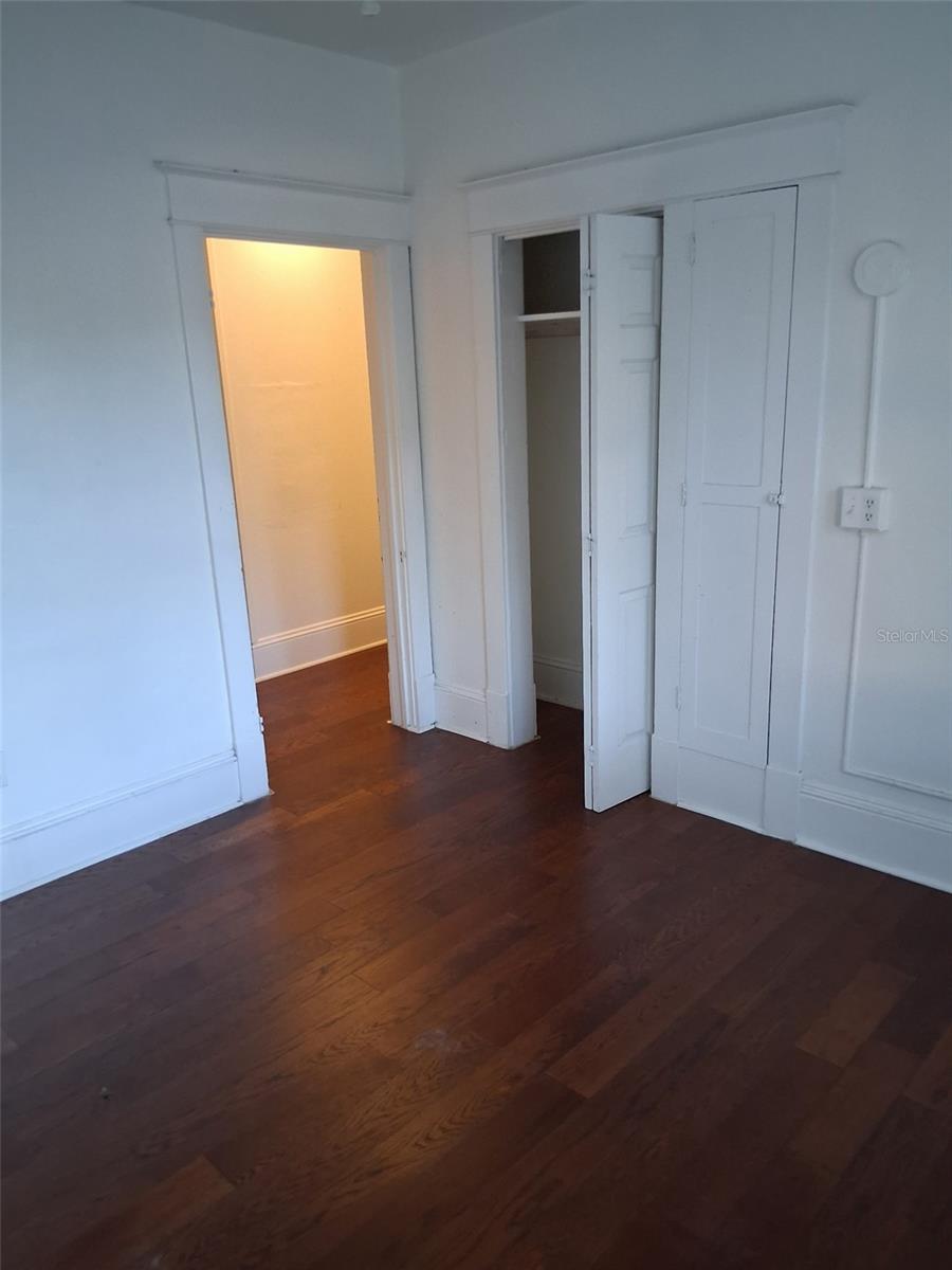 EOLA PARK HEIGHTS - Residential Lease