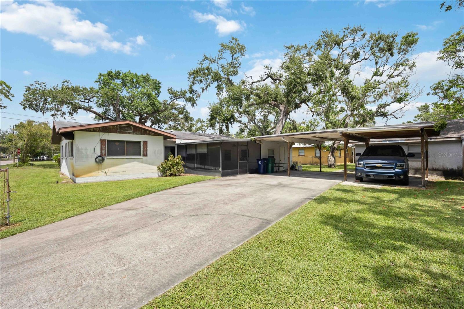 1717 8TH STREET W