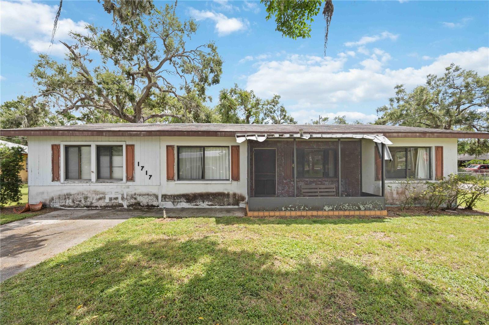 INVESTOR OPPORTUNITY! This property offers tremendous potential in the heart of Palmetto. While the home needs some TLC, it’s truly a blank canvas—perfect for investors or DIY enthusiasts looking to add value. Situated on a large lot, the property includes a 3 bedroom, 1 bathroom main home plus a detached 1 bedroom, 1 bathroom mother-in-law suite. With NO HOA or CDD, you’ll have the freedom to bring all your toys. This setup makes for an excellent rental opportunity or multi-generational living option.