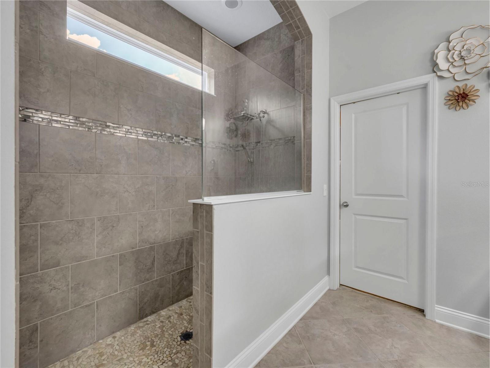 JOHNS LAKE LNDG PH 3 - Residential