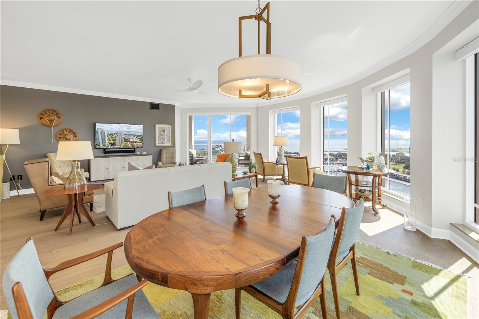 FLORENCIA CONDO - Residential