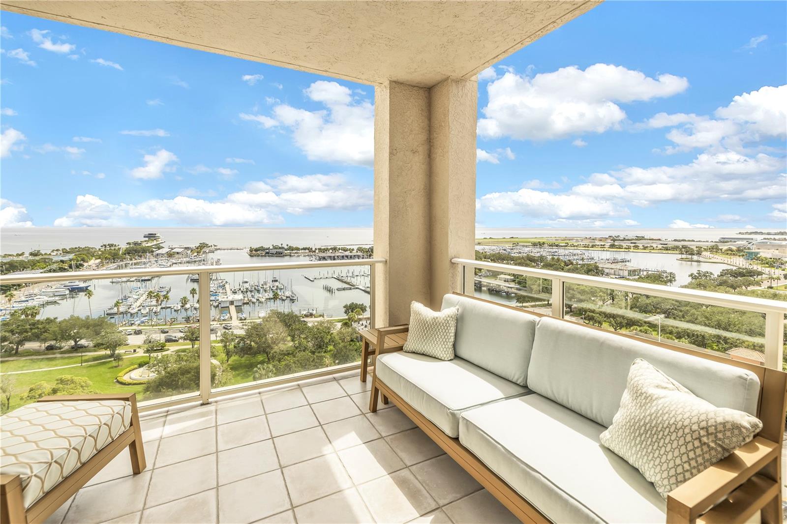 FLORENCIA CONDO - Residential