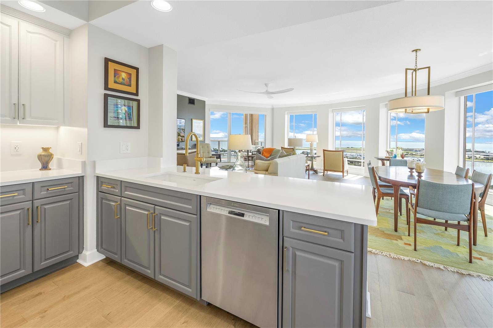 FLORENCIA CONDO - Residential