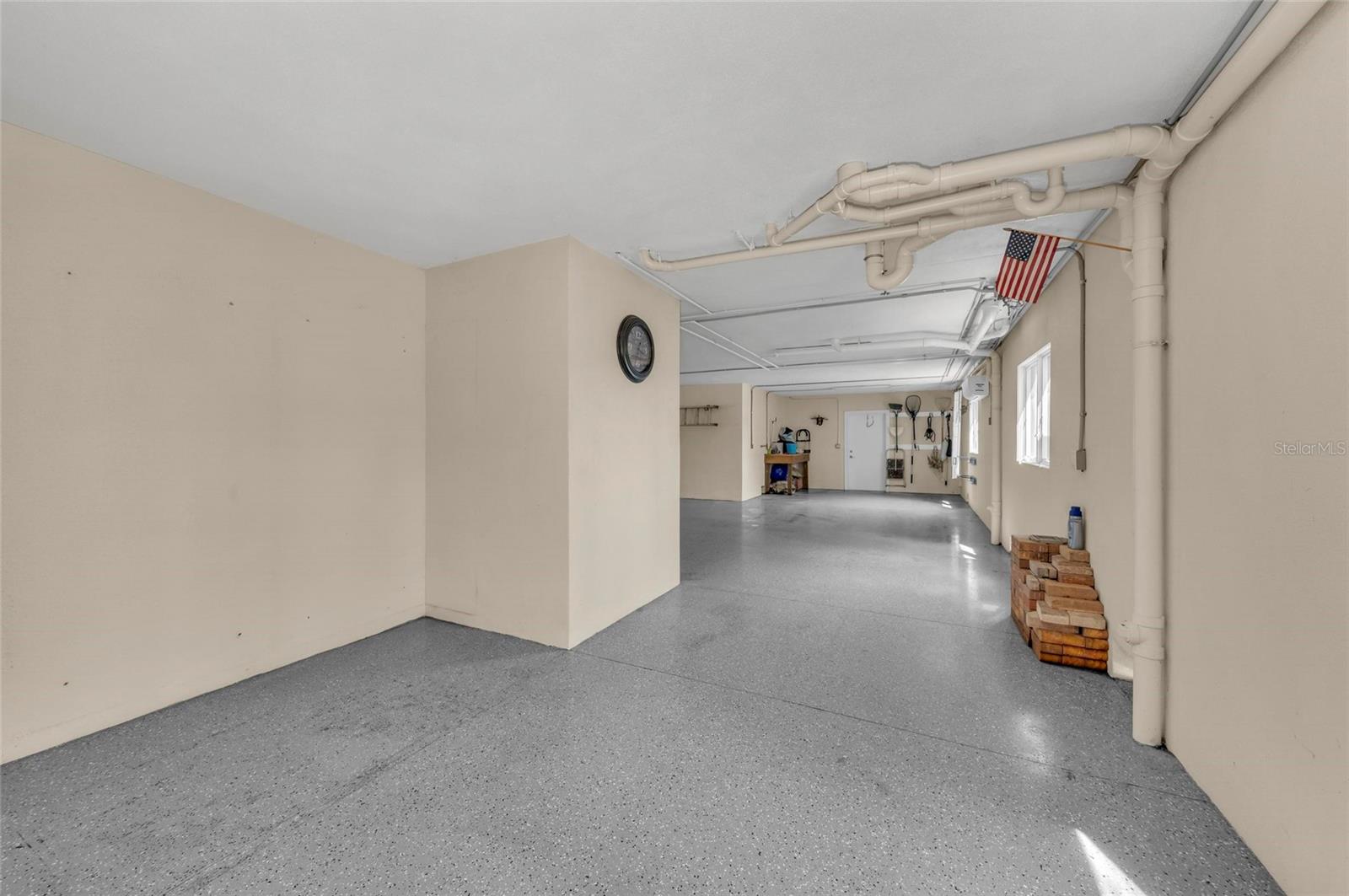 0000 - NOT PART OF A SUBDIVISION - Residential