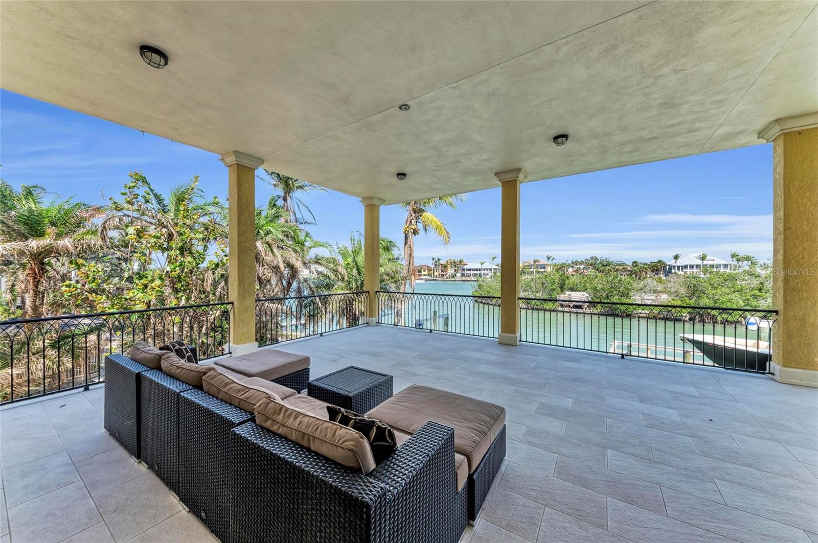 0000 - NOT PART OF A SUBDIVISION - Residential