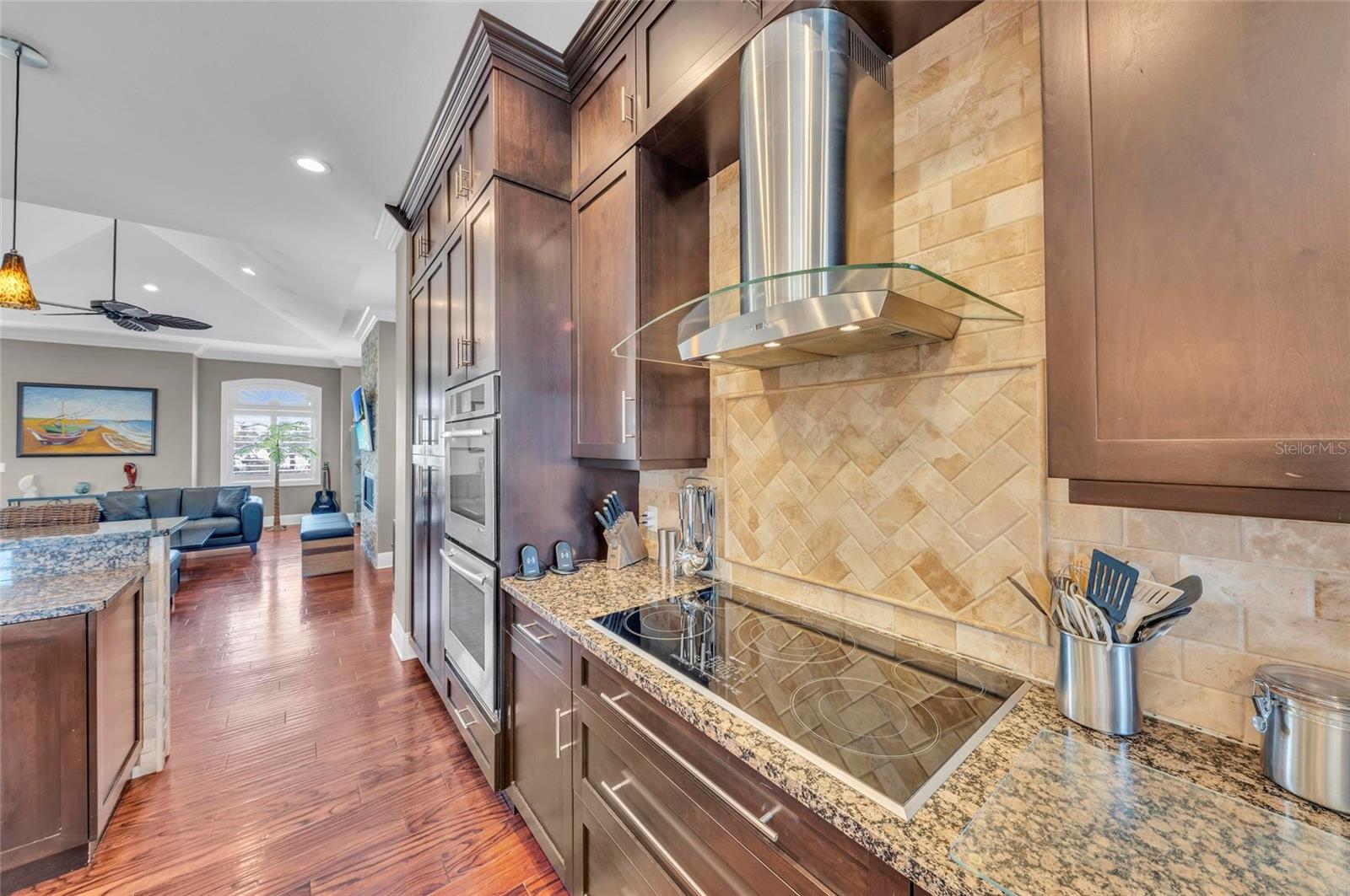 0000 - NOT PART OF A SUBDIVISION - Residential