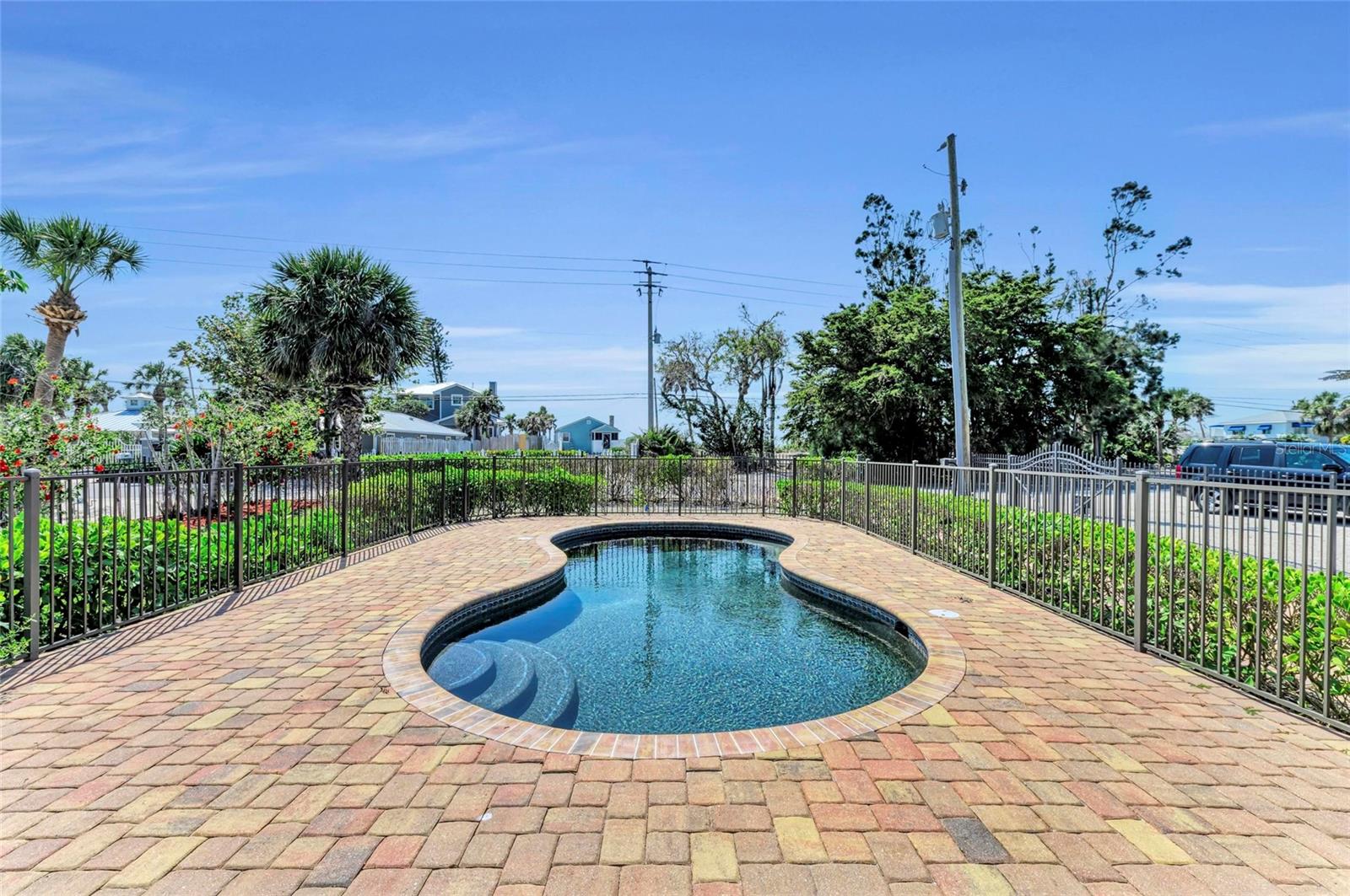 0000 - NOT PART OF A SUBDIVISION - Residential