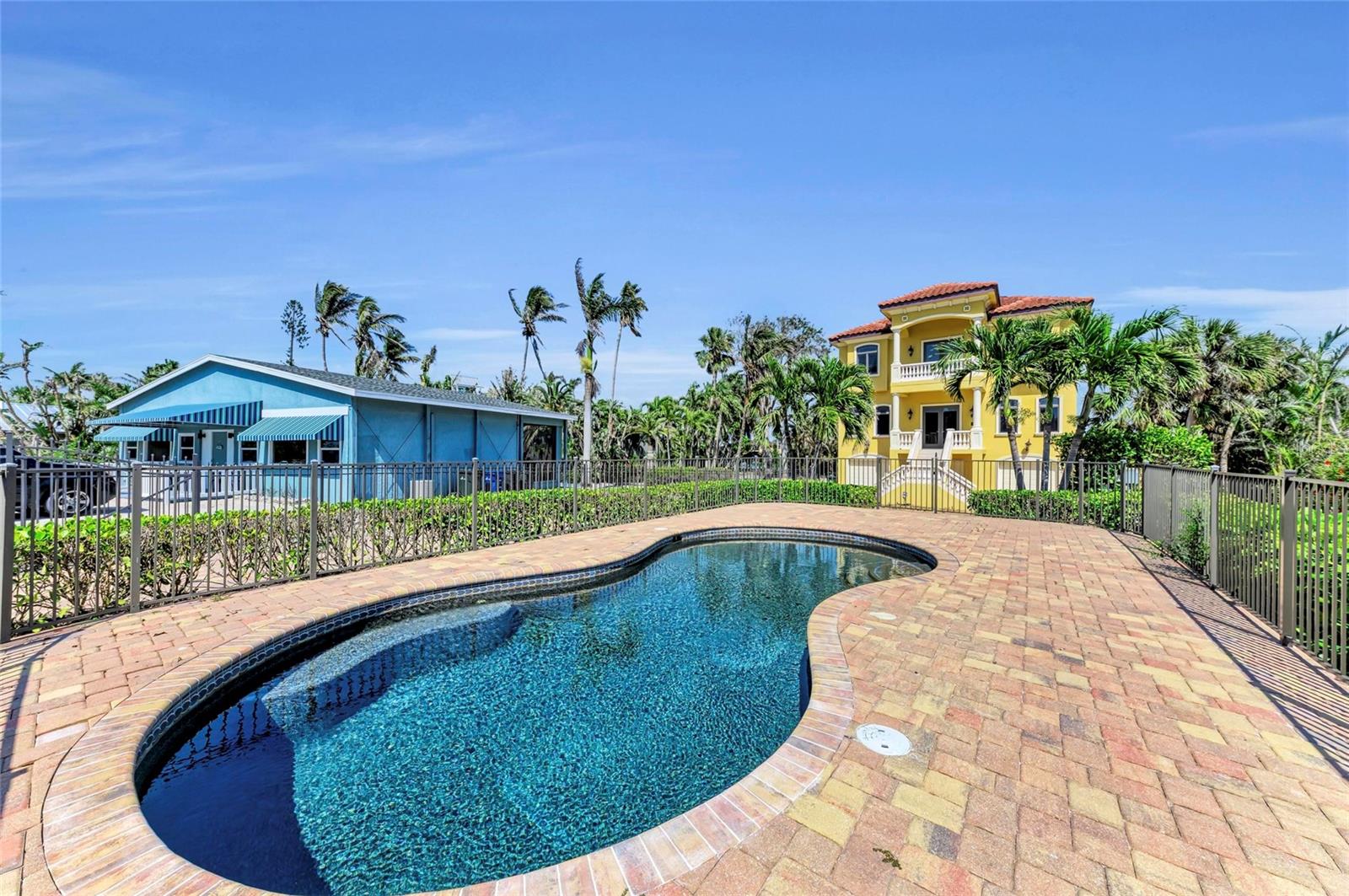 0000 - NOT PART OF A SUBDIVISION - Residential