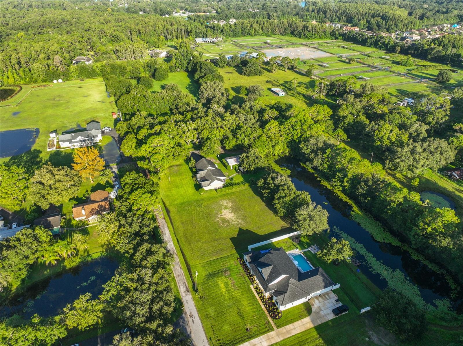 HALES STANG SUB - Land