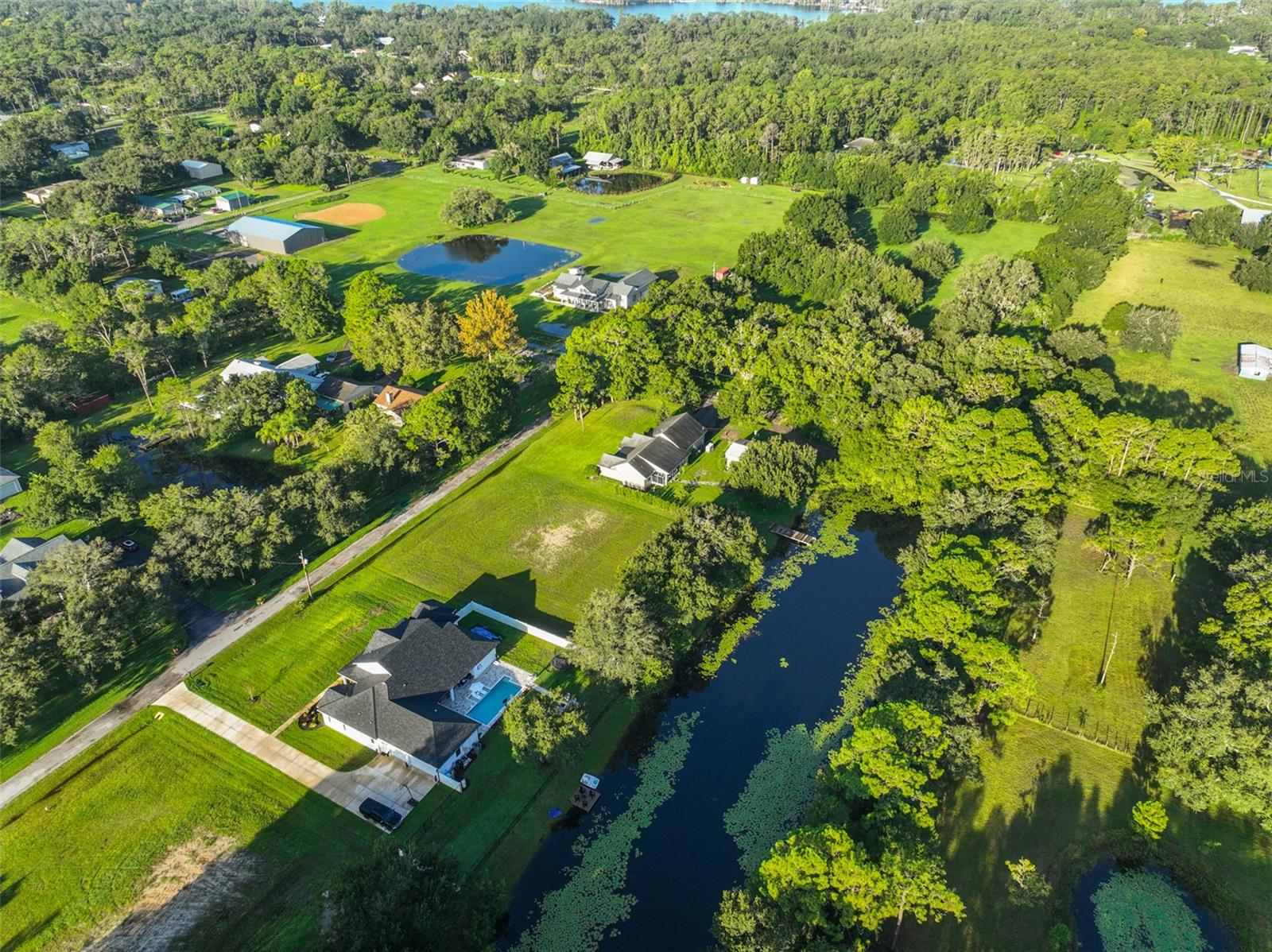 HALES STANG SUB - Land