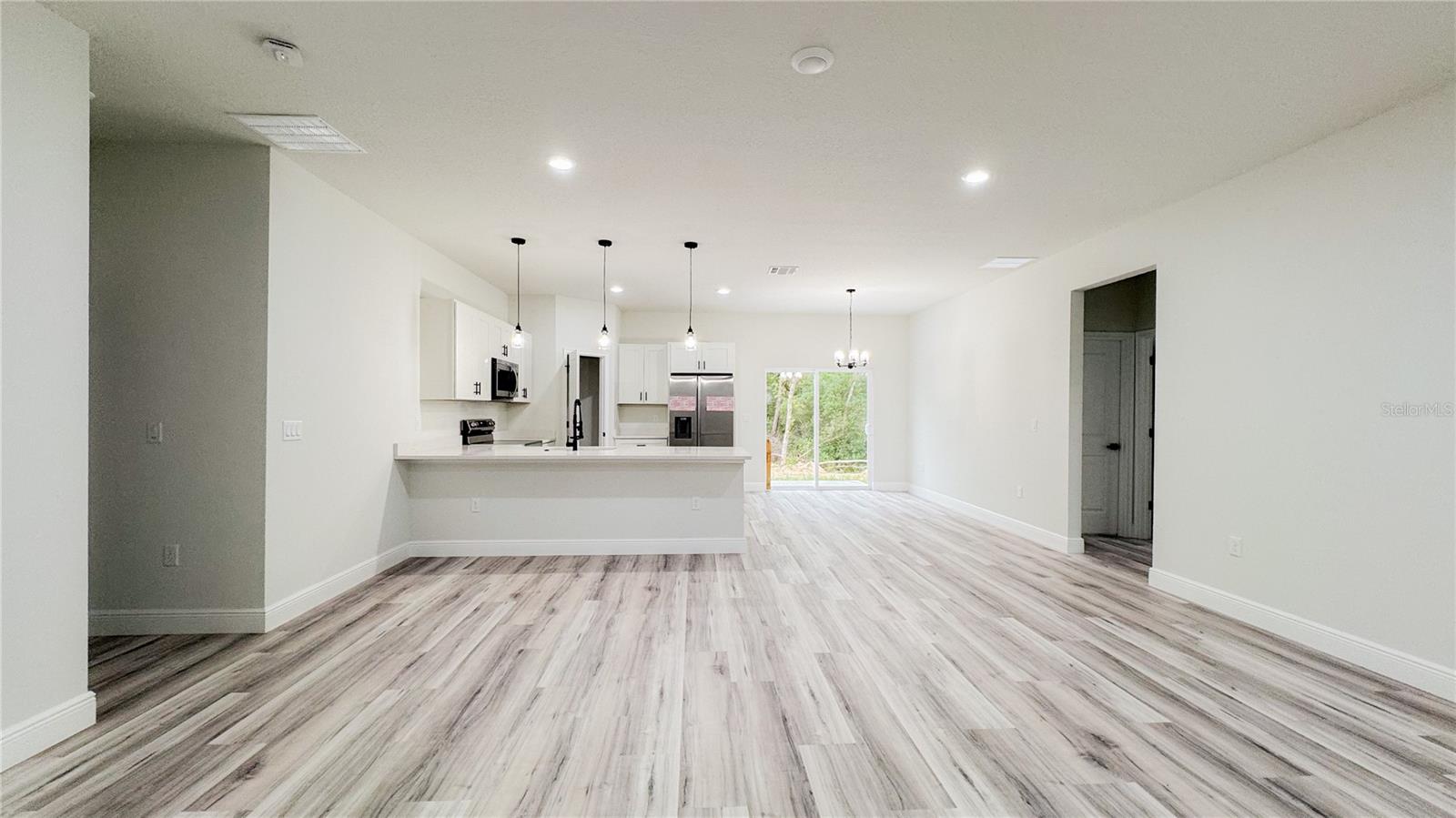 15621 SW 37TH CIRCLE