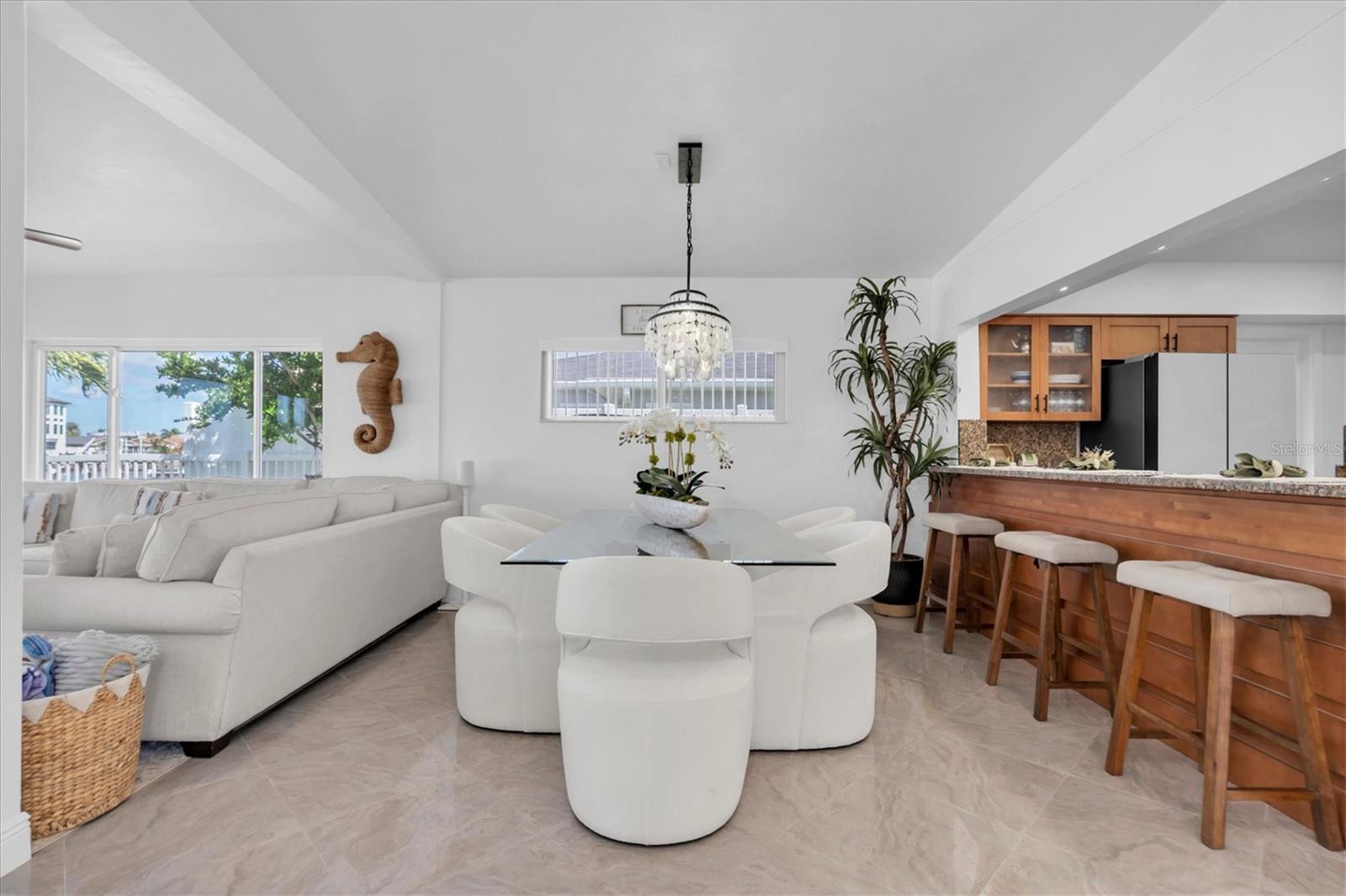 ISLE OF PALMS 2ND ADD BLK 1, LOT 31 - Residential