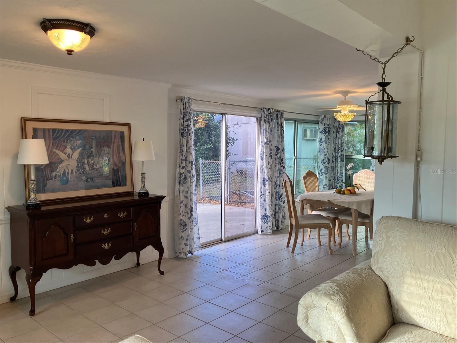 SOUTH VENICE - Residential