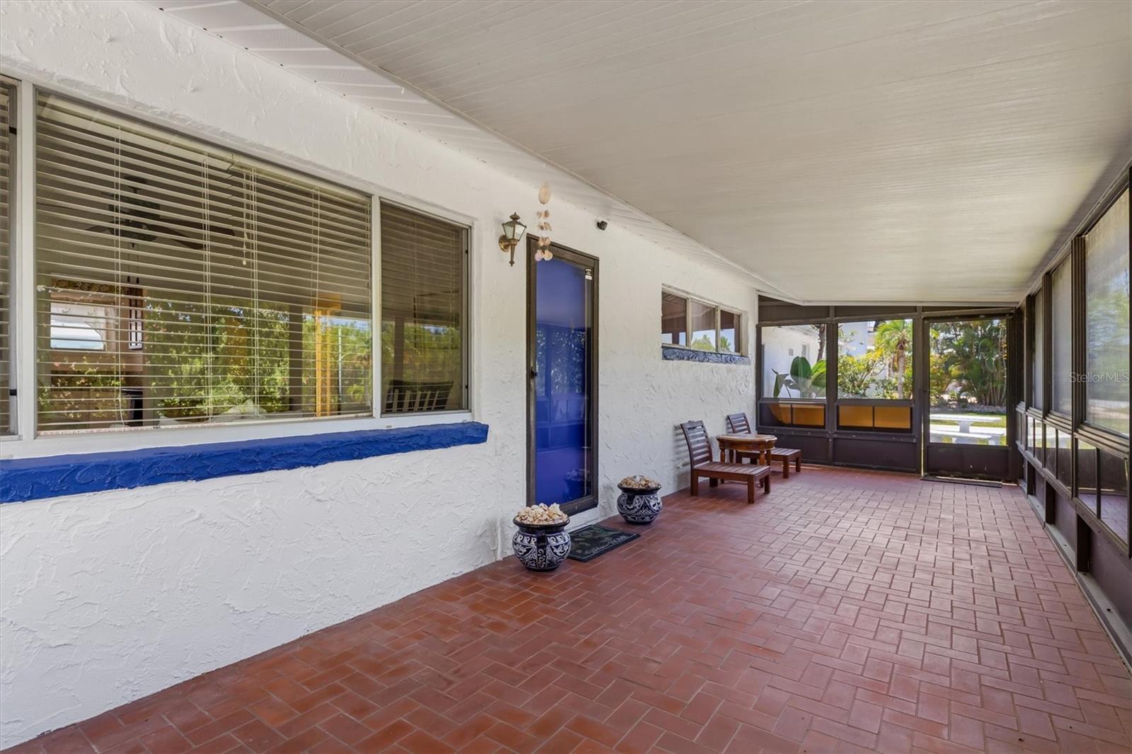 SOUTH VENICE - Residential