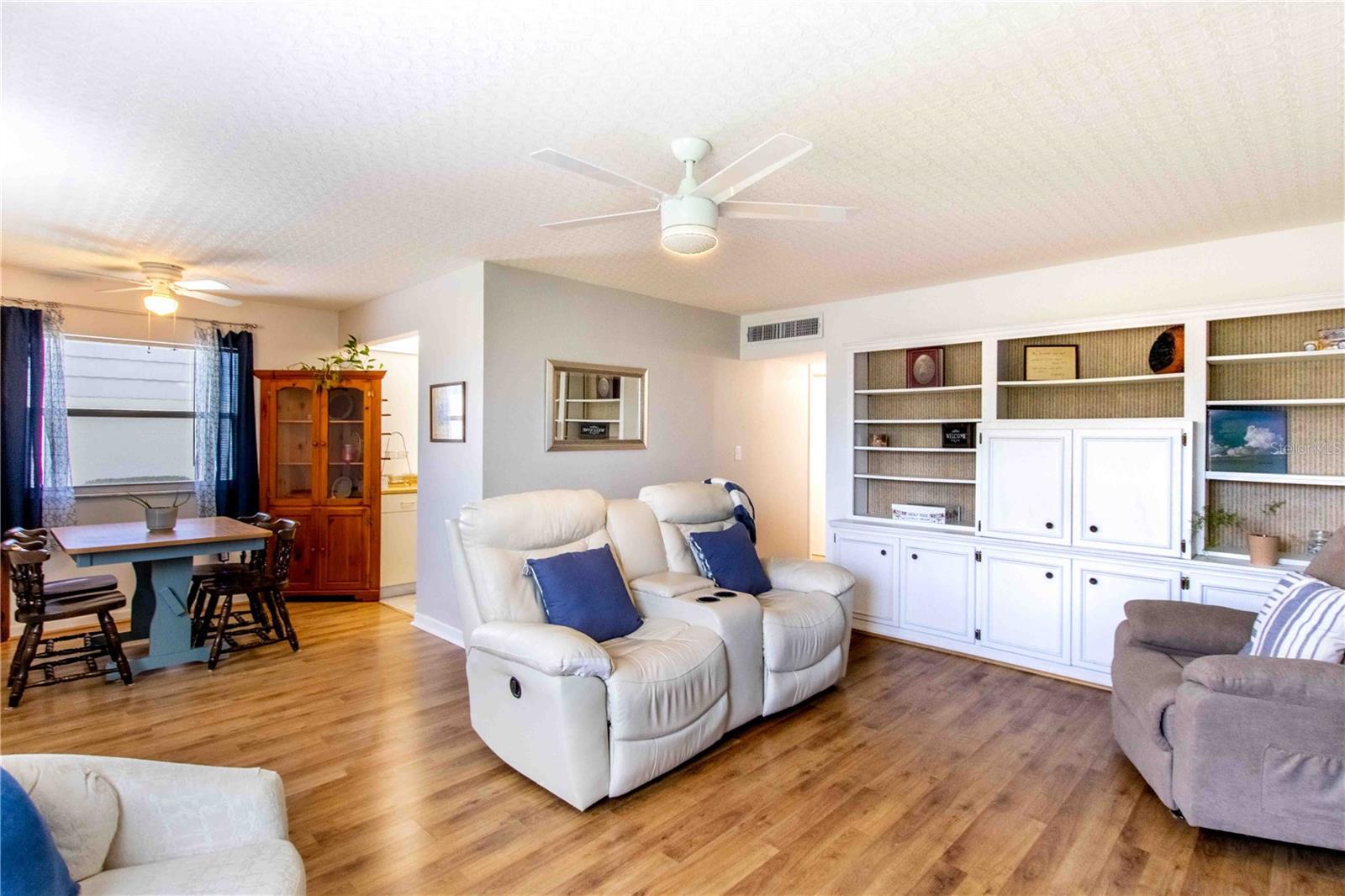 1901 ANDOVER WAY 33