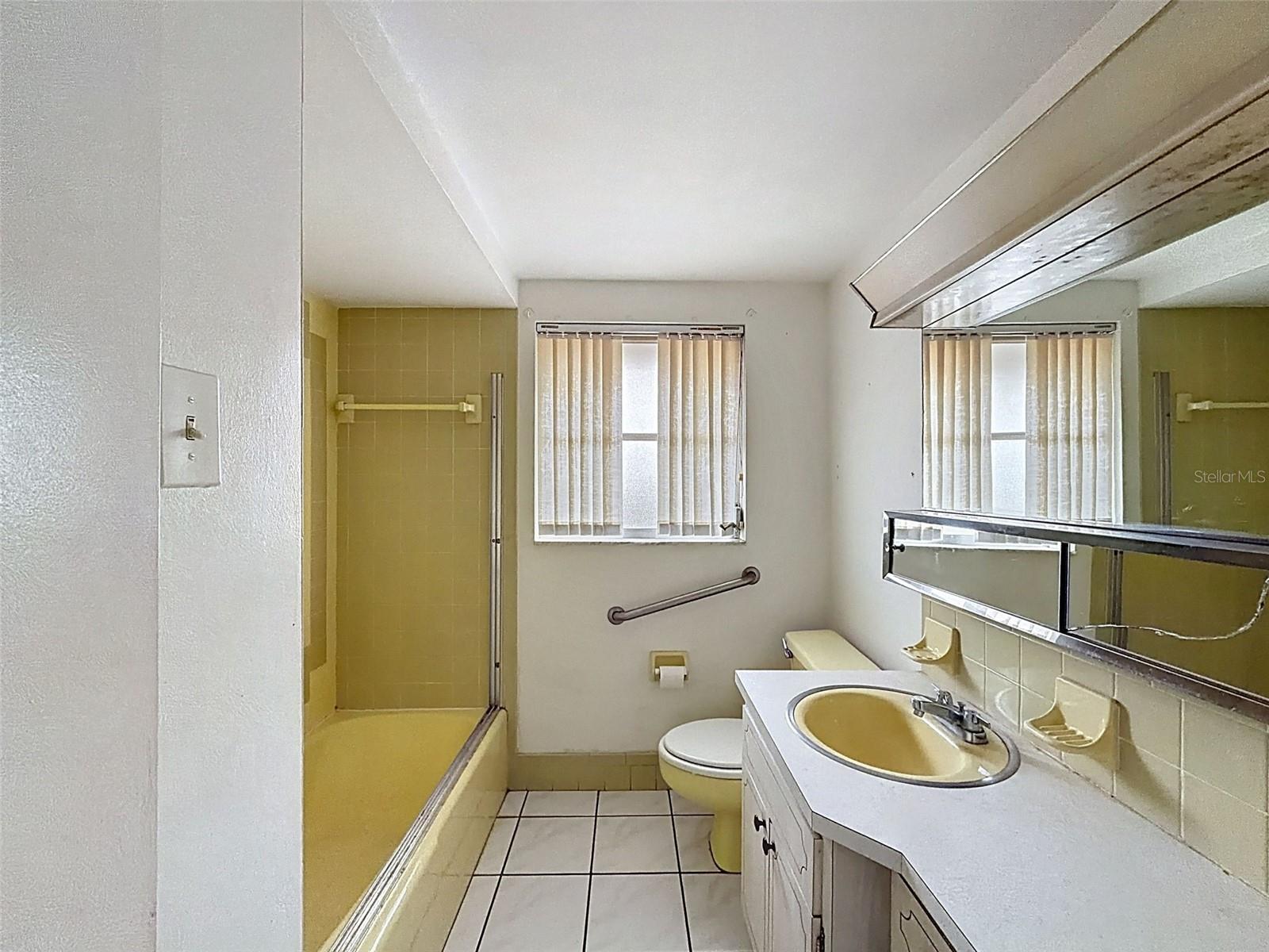 JASMINE LAKES - Residential