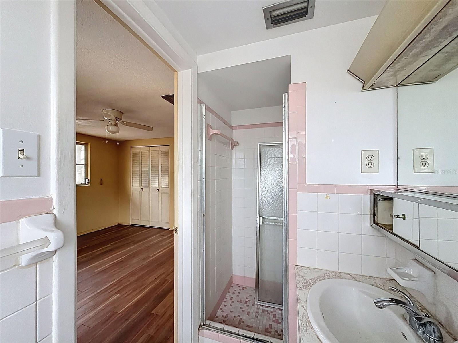 JASMINE LAKES - Residential