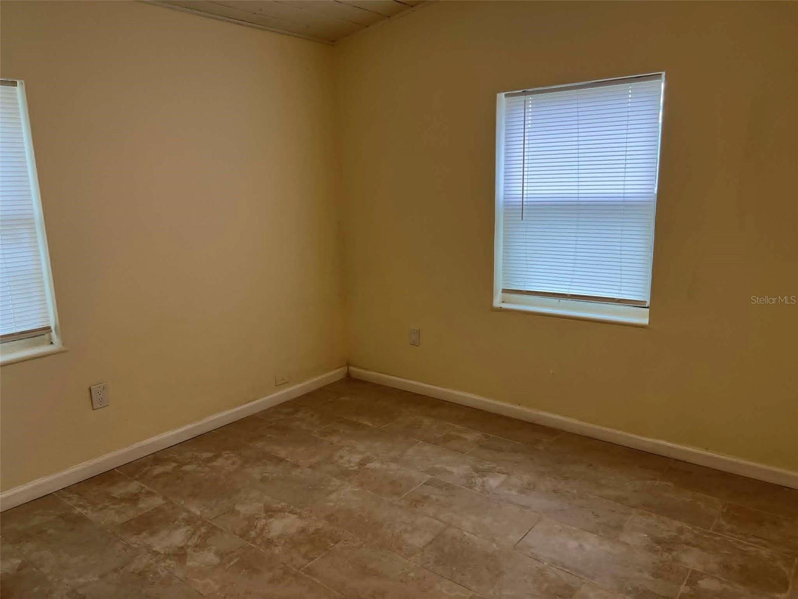 GRIFFITHS ADD - Residential Lease