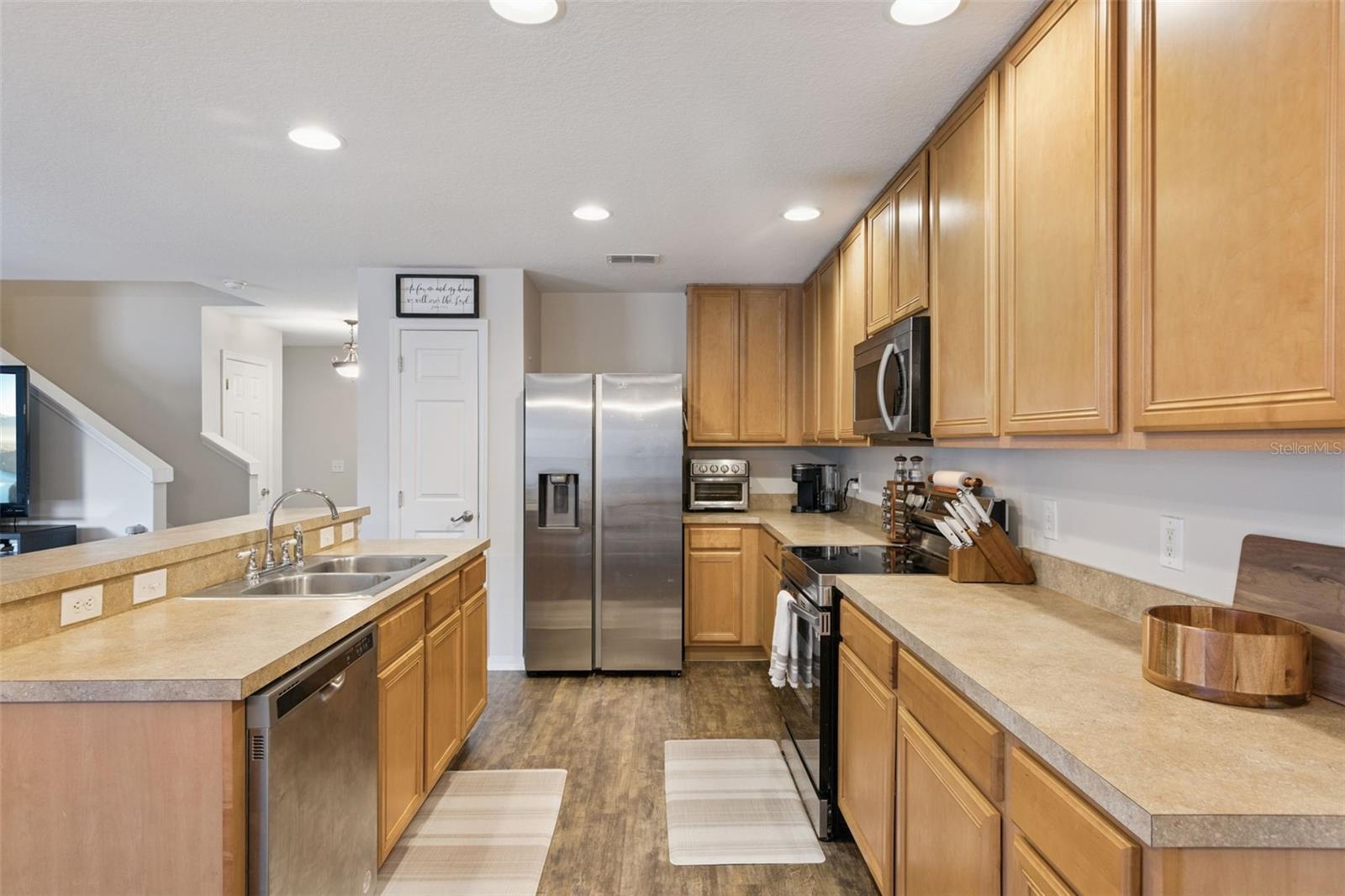 AVALON PARK VILLAGE 06 - Residential