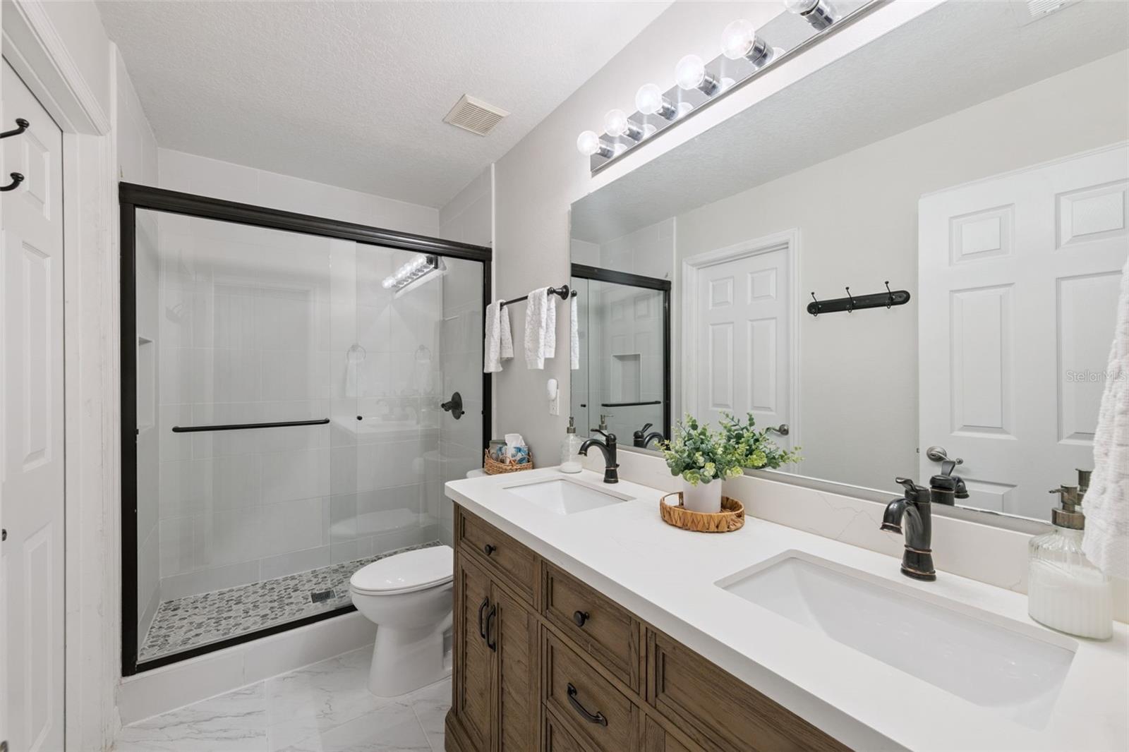 AVALON PARK VILLAGE 06 - Residential