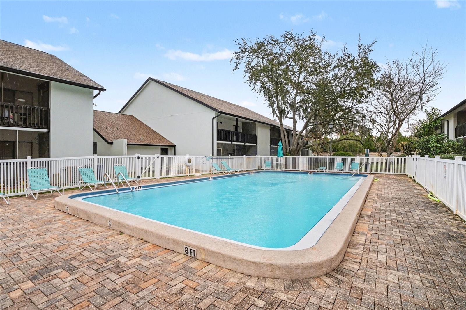 CARROLLWOOD PLACE A CONDOMINIU - Residential