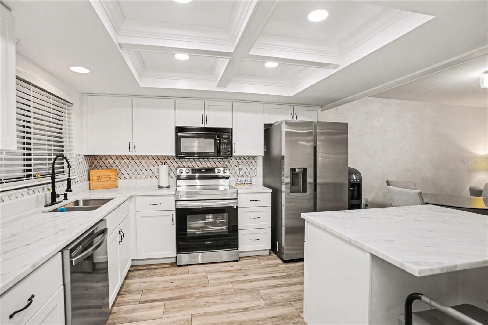 CARROLLWOOD PLACE A CONDOMINIU - Residential