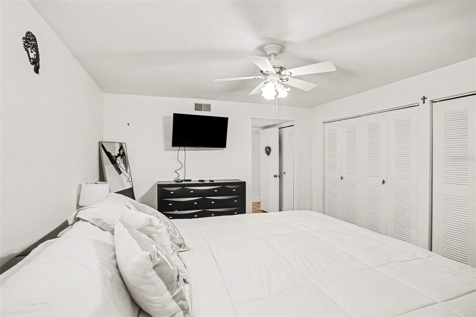 CARROLLWOOD PLACE A CONDOMINIU - Residential