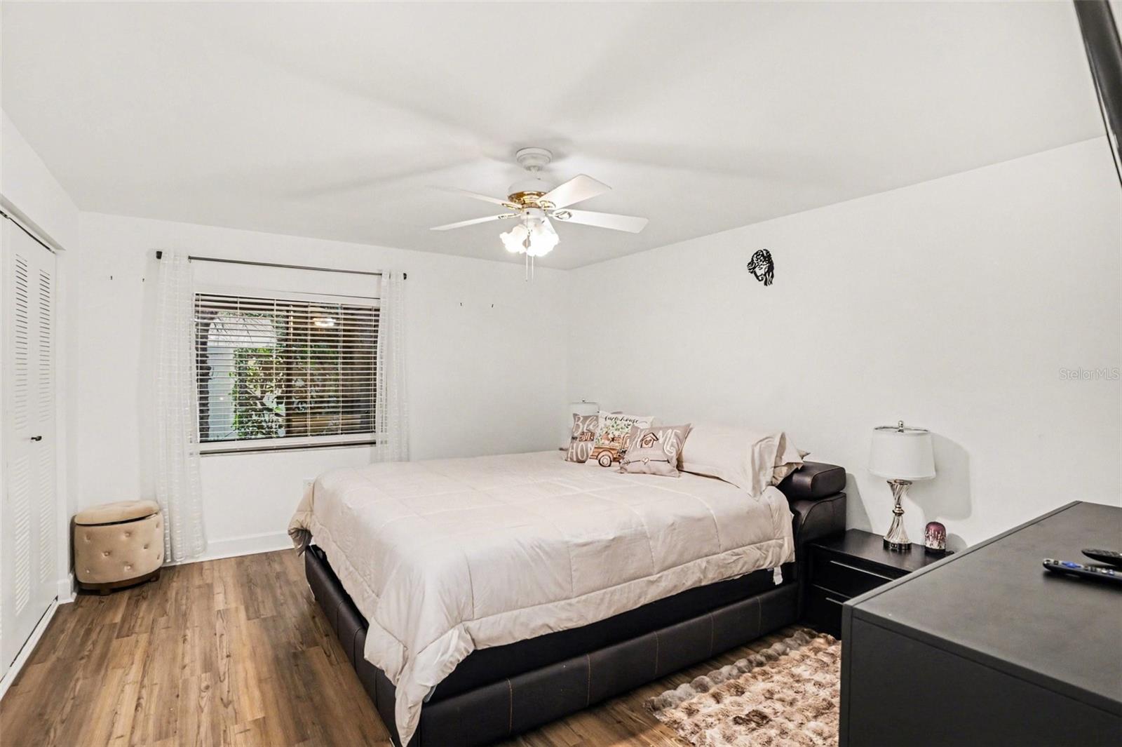 CARROLLWOOD PLACE A CONDOMINIU - Residential