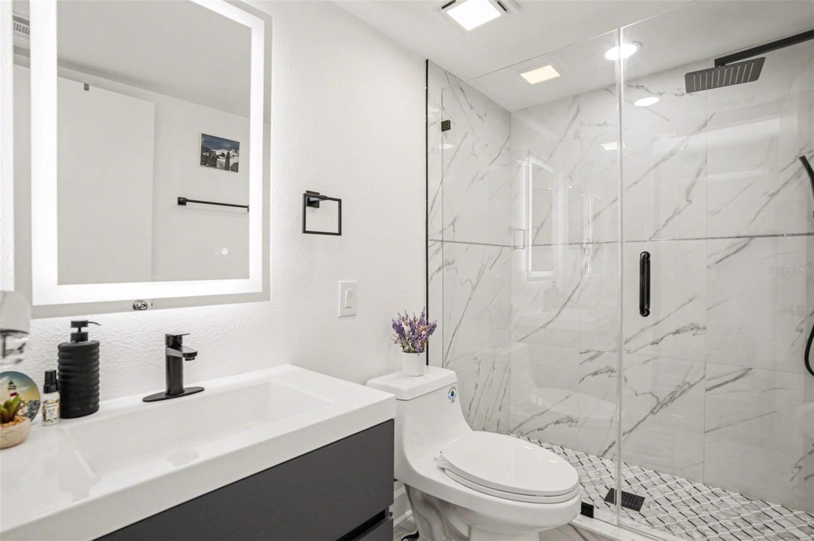 CARROLLWOOD PLACE A CONDOMINIU - Residential