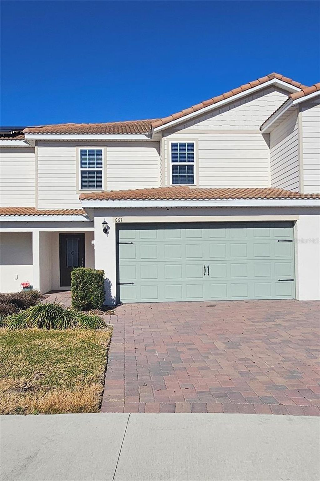 Photo of 667 Bay Leaf Drive, Kissimmee, FL 34759 (MLS # O6380636)