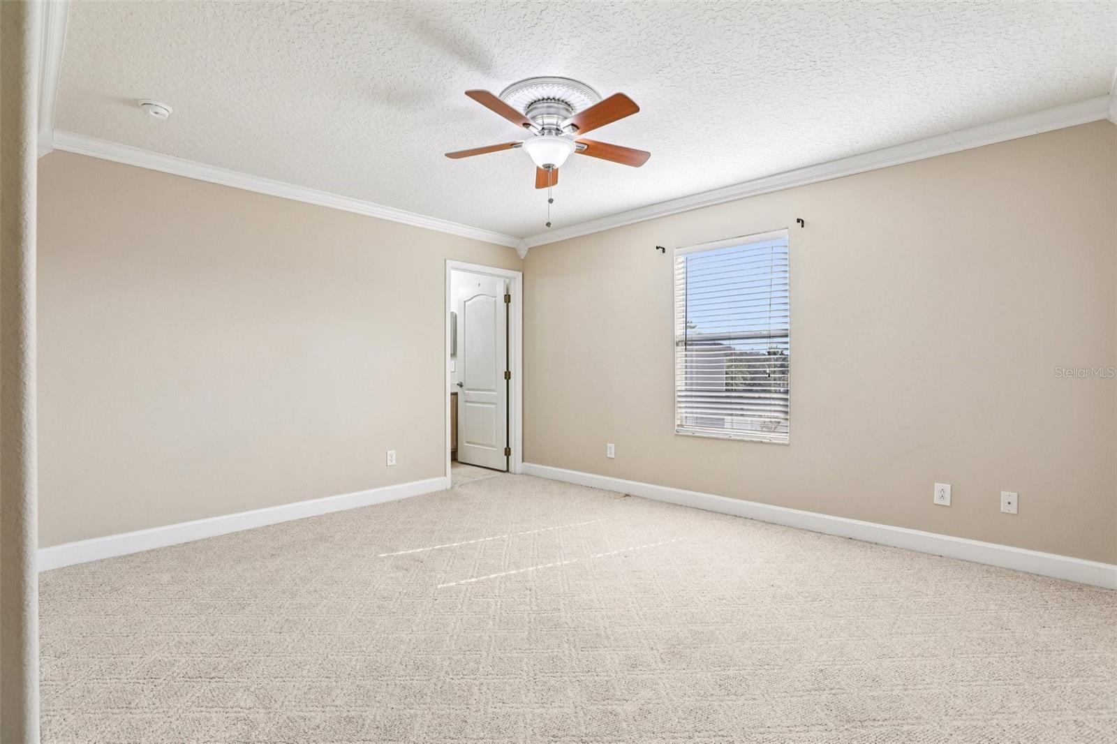 VISTA LAKES VILLAGE N-3 COLONIE - Residential