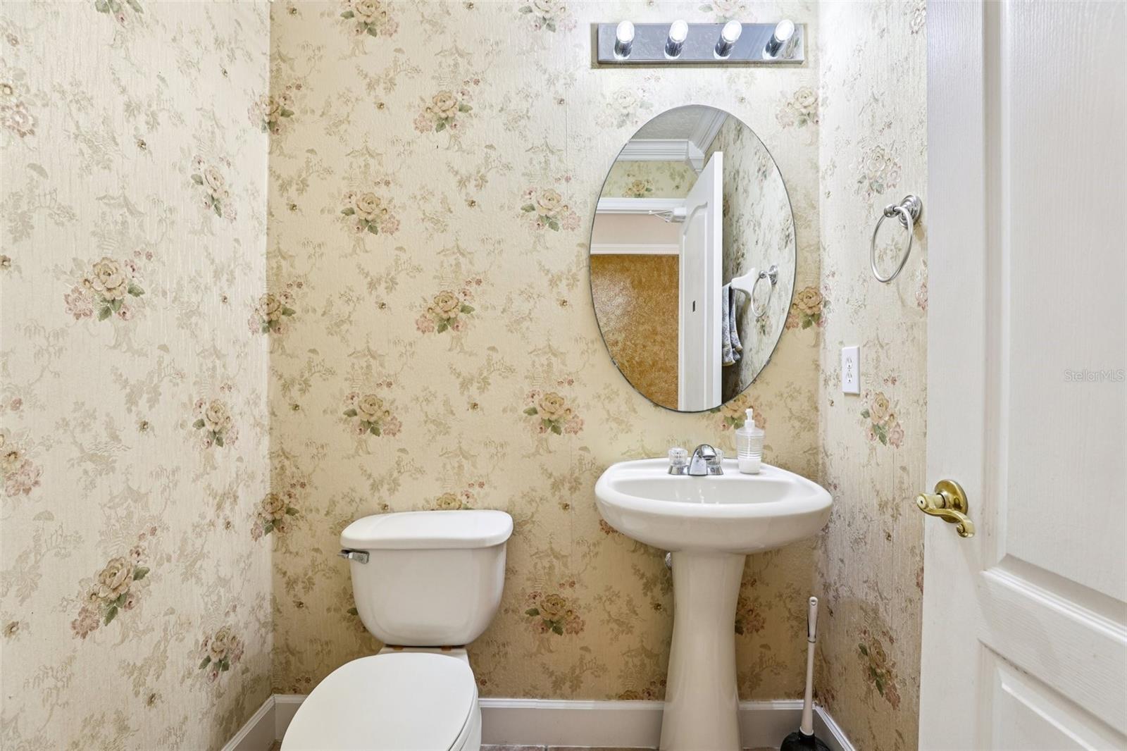 VISTA LAKES VILLAGE N-3 COLONIE - Residential