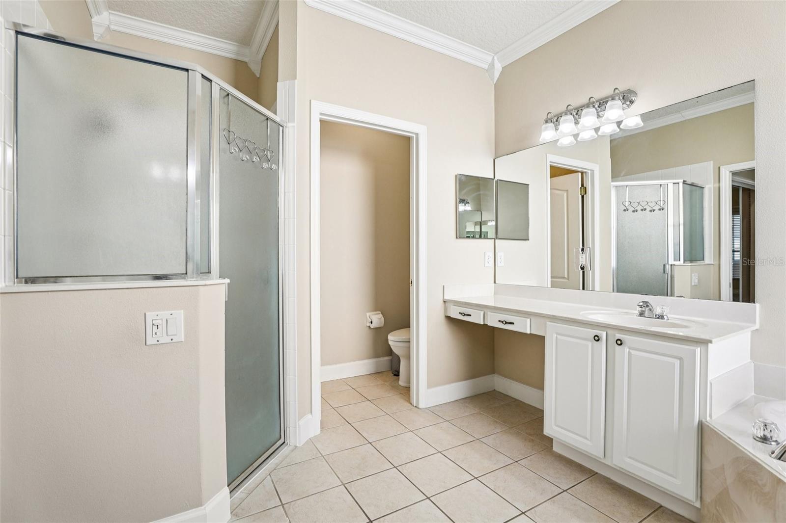 VISTA LAKES VILLAGE N-3 COLONIE - Residential