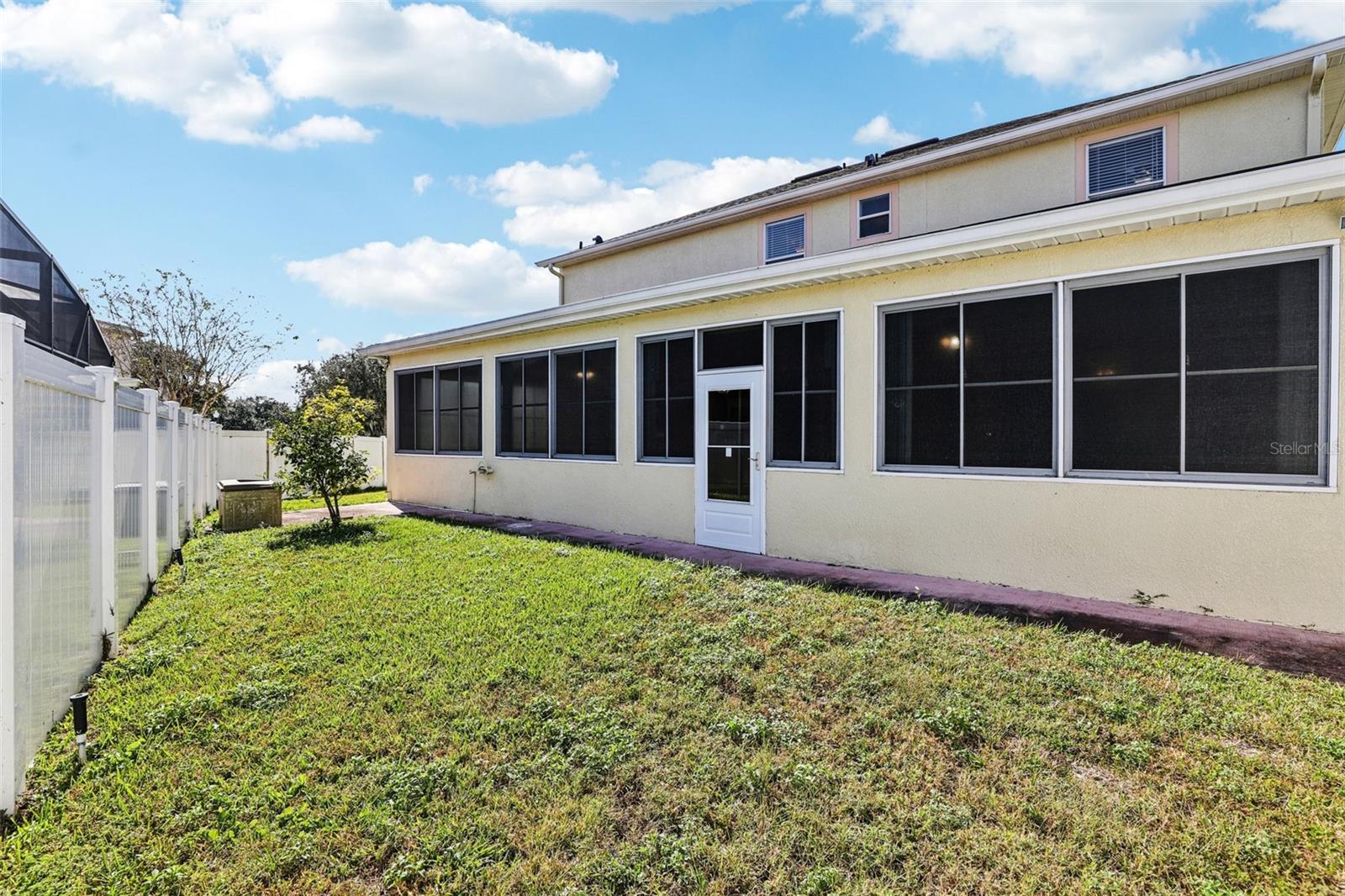 VISTA LAKES VILLAGE N-3 COLONIE - Residential