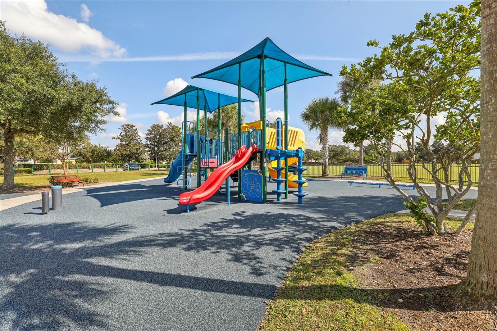 VISTA LAKES VILLAGE N-3 COLONIE - Residential