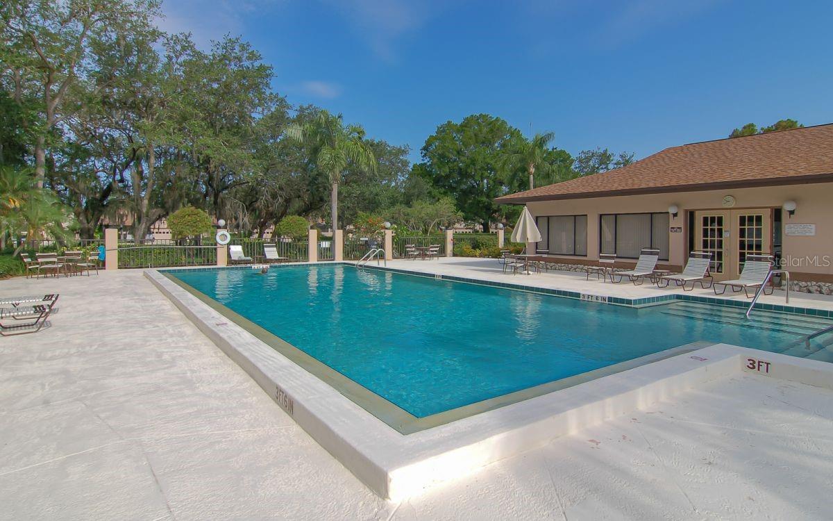 AVISTA OF PALM-AIRE SEC 1 - Residential Lease