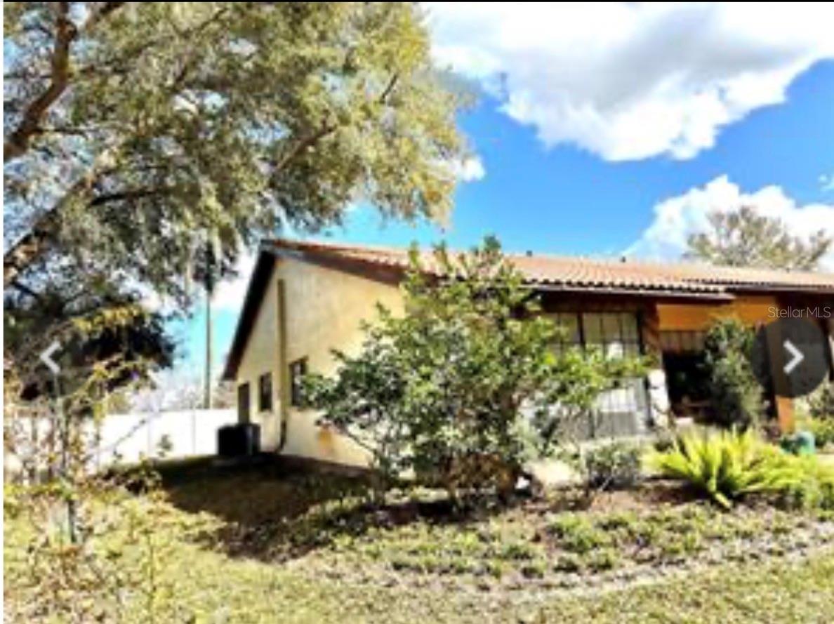 8636 SHADBLOW COURT 1