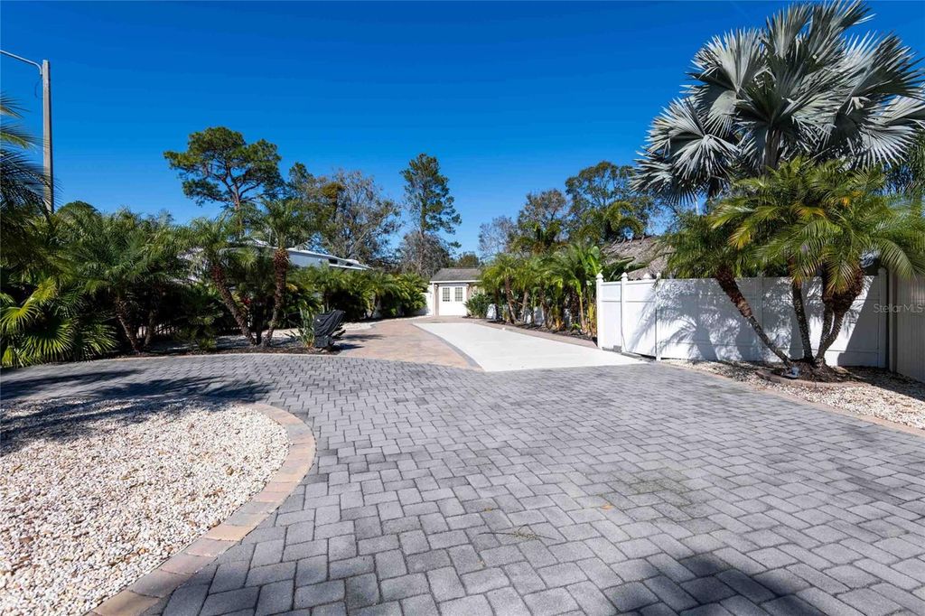 Photo of 20300 Leonard Road #39, Lutz, FL 33558 (MLS # TB8471234)