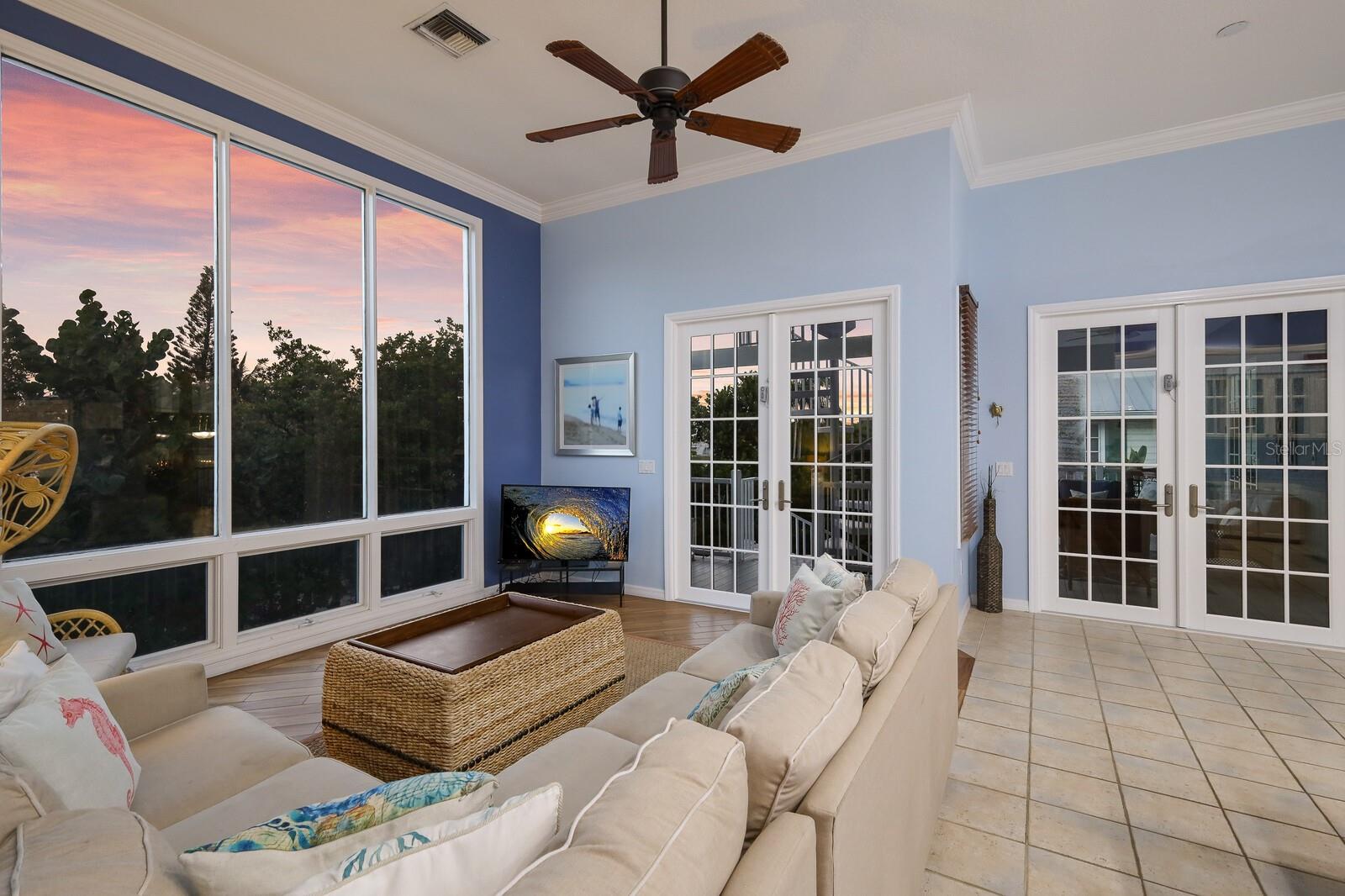 LARDAS UNIT ONE - Residential